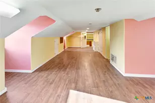 1103 Hopkins St, Yoakum, TX 77995 - Photo 24