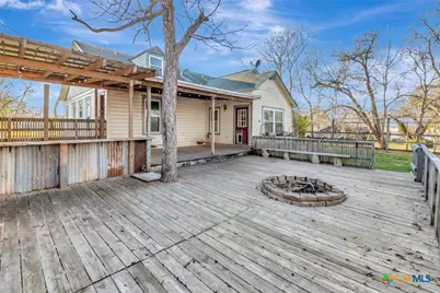 1103 Hopkins Street, Yoakum, TX 77995 - Photo 32