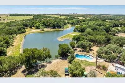 6101 Cr 208, Lampasas, TX 76550 - Photo 2