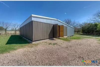 6101 Cr 208, Lampasas, TX 76550 - Photo 18