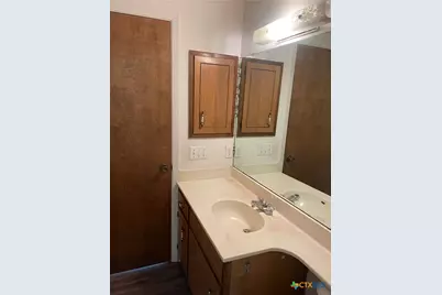 513 Camelot Drive, Victoria, TX 77901 - Photo 6