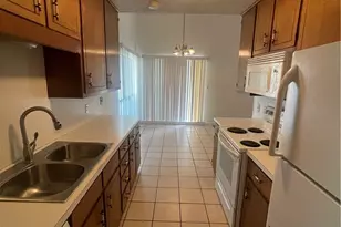 513 Camelot Dr, Victoria, TX 77901 - Photo 4