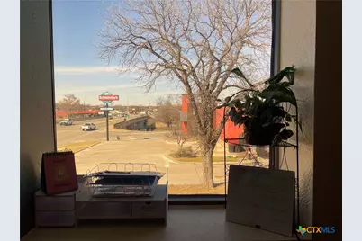 1305 S Key Avenue, Lampasas, TX 76550 - Photo 8