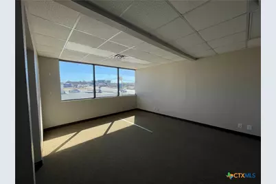 1305 S Key Avenue, Lampasas, TX 76550 - Photo 12