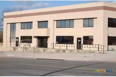 1305 S Key Avenue, Lampasas, TX 76550 - Photo 1