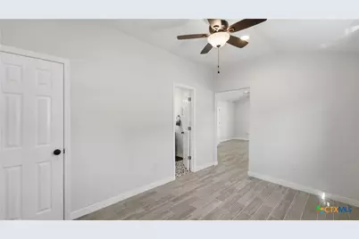 817 Scenic Drive, Canyon Lake, TX 78133 - Photo 34