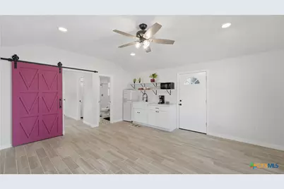 817 Scenic Drive, Canyon Lake, TX 78133 - Photo 38