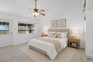 817 Scenic Dr, Canyon Lake, TX 78133 - Photo 14