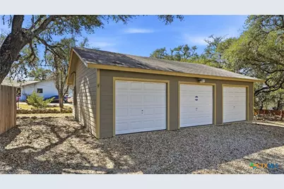 817 Scenic Drive, Canyon Lake, TX 78133 - Photo 30