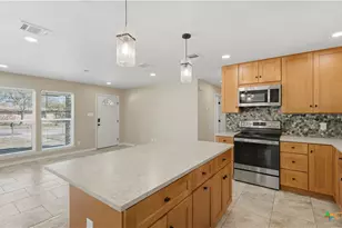 1409 Highland Dr, San Marcos, TX 78666 - Photo 12