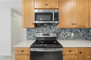 1409 Highland Dr, San Marcos, TX 78666 - Photo 10