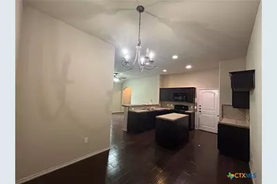 716 Creekside Circle, New Braunfels, TX 78130 - Photo 8