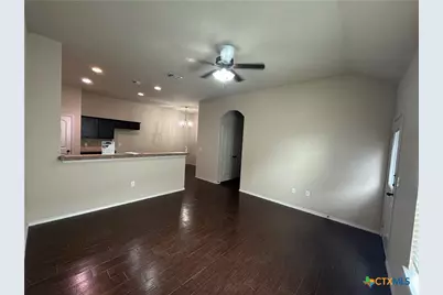 716 Creekside Circle, New Braunfels, TX 78130 - Photo 4