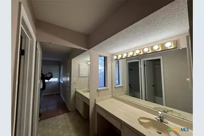 210 Planters Drive, Victoria, TX 77901 - Photo 4