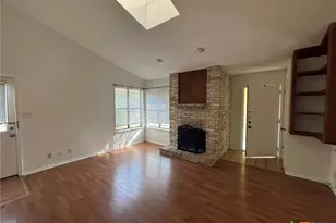 210 Planters Dr, Victoria, TX 77901 - Photo 8