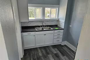 917 S 4th St, Temple, TX 76504 - Photo 12