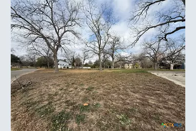 69 S Hampton Drive, Seguin, TX 78155 - Photo 4