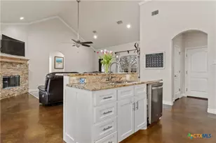 10514 Mesa Dr, Waco, TX 76708 - Photo 18