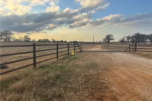 2039 Co Rd 326, Giddings, TX 78942 - Photo 8