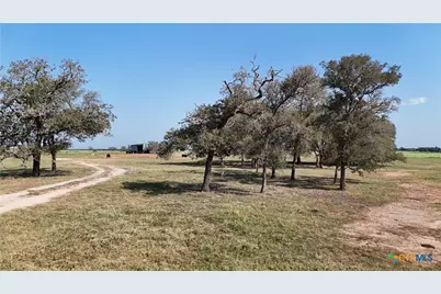 2039 County Road 326, Giddings, TX 78942 - Photo 16