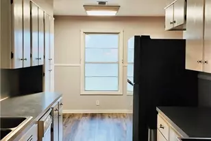 808 Fern Ln, Victoria, TX 77904 - Photo 6