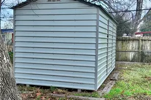 808 Fern Ln, Victoria, TX 77904 - Photo 22