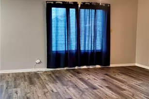 808 Fern Ln, Victoria, TX 77904 - Photo 10