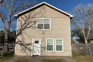 509 North St, Yoakum, TX 77995 - Photo 2