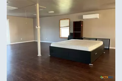 509 North Street, Yoakum, TX 77995 - Photo 18