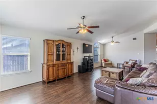 1203 Emerald Gate Dr, Temple, TX 76502 - Photo 4