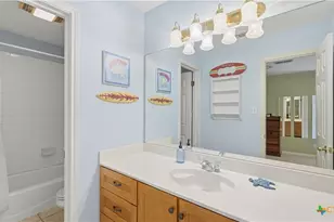 425 River Springs Dr, Seguin, TX 78155 - Photo 28