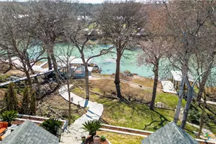 425 River Springs Dr, Seguin, TX 78155 - Photo 36