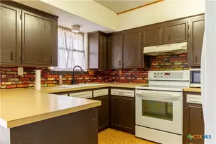 817 N 23rd St, Copperas Cove, TX 76522 - Photo 6