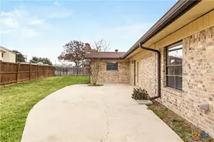 610 Creek Dr, New Braunfels, TX 78130 - Photo 22