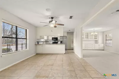 610 Creek Drive, New Braunfels, TX 78130 - Photo 4