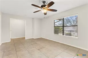 610 Creek Dr, New Braunfels, TX 78130 - Photo 6