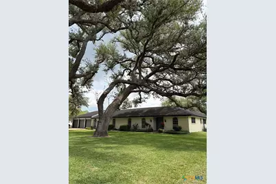 703 Tranquillo Dr, Victoria, TX 77905 - Photo 1