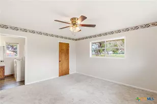 703 Tranquillo Dr, Victoria, TX 77905 - Photo 6