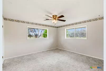 703 Tranquillo Dr, Victoria, TX 77905 - Photo 12