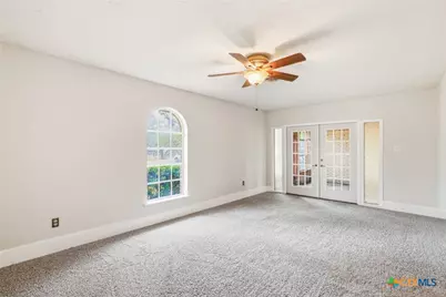 703 Tranquillo Dr, Victoria, TX 77905 - Photo 8