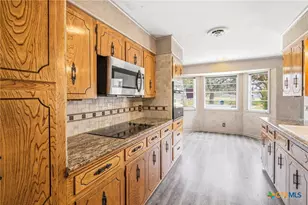 703 Tranquillo Dr, Victoria, TX 77905 - Photo 14