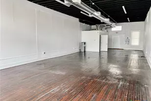 1427 N Austin St, Seguin, TX 78155 - Photo 6