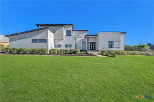 1347 Bordeaux Ln, New Braunfels, TX 78132 - Photo 2