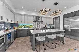 1347 Bordeaux Ln, New Braunfels, TX 78132 - Photo 12