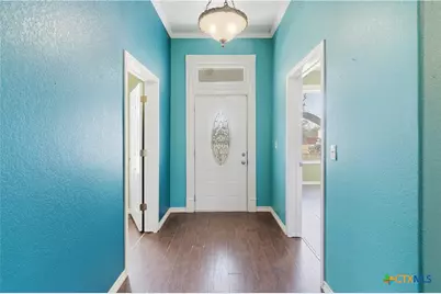 222 E Cedar Street, Seguin, TX 78155 - Photo 12