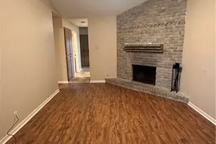 208 Versailles St, Victoria, TX 77904 - Photo 2