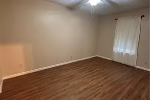 208 Versailles St, Victoria, TX 77904 - Photo 8