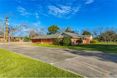 2306 N 13th Street, Temple, TX 76501 - Photo 2