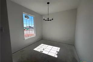 723 James Parker Cir, Killeen, TX 76542 - Photo 2