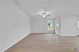 723 James Parker Cir, Killeen, TX 76542 - Photo 6